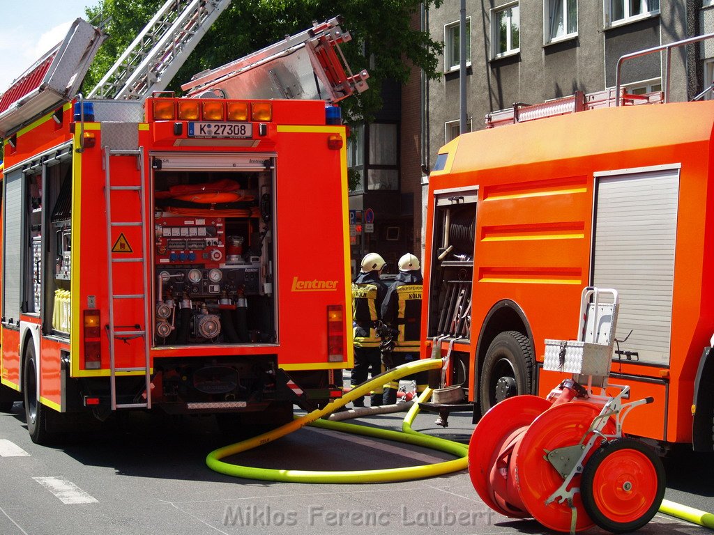 Dachstuhlbrand Koeln Kalk Kalker Hauptstr   P220.JPG